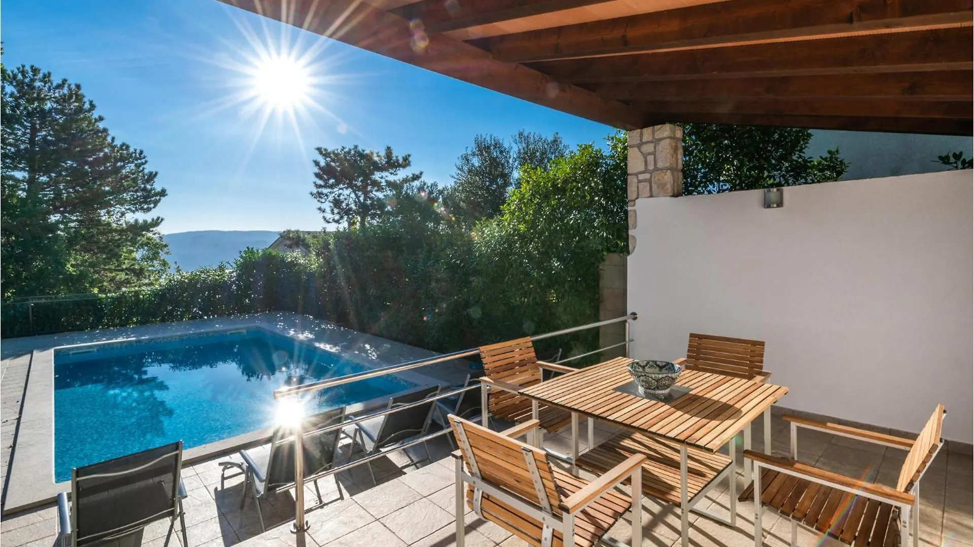 Amazing Home In Plomin With Kitchen