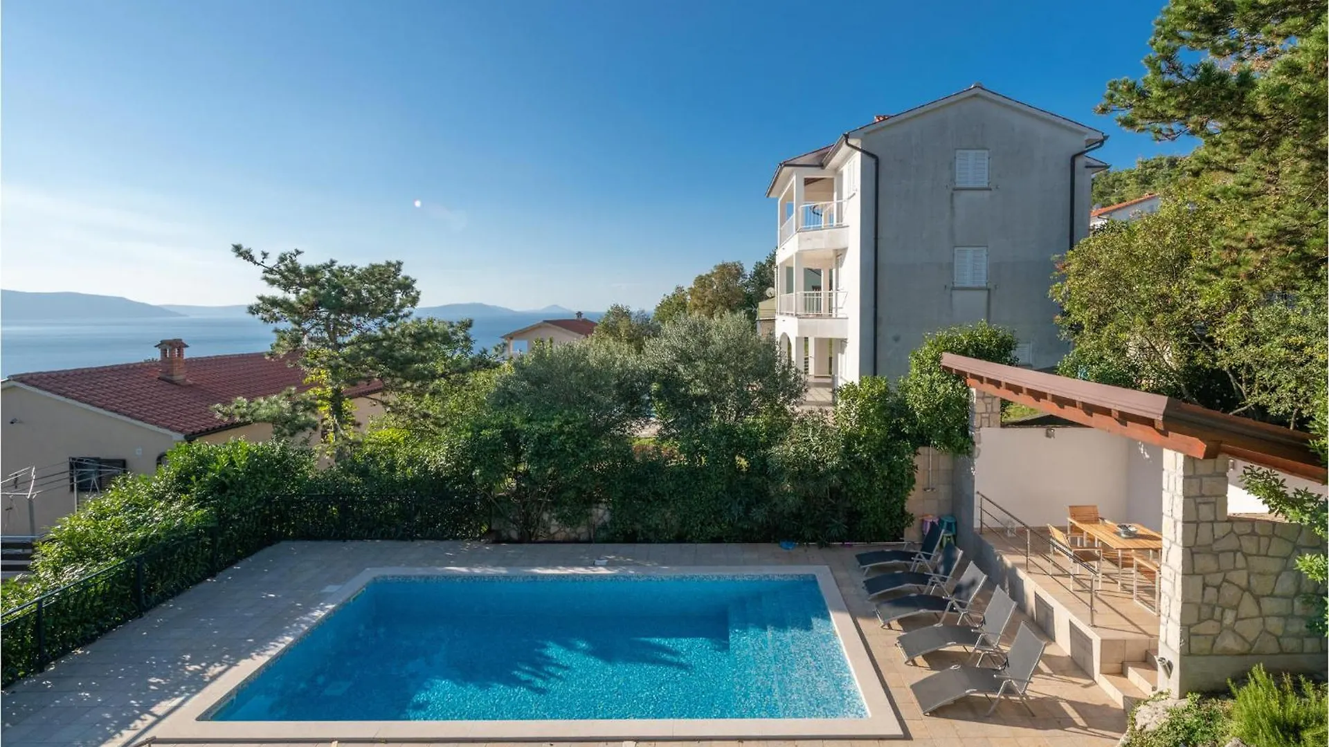 Amazing Home In Plomin With Kitchen 0*,