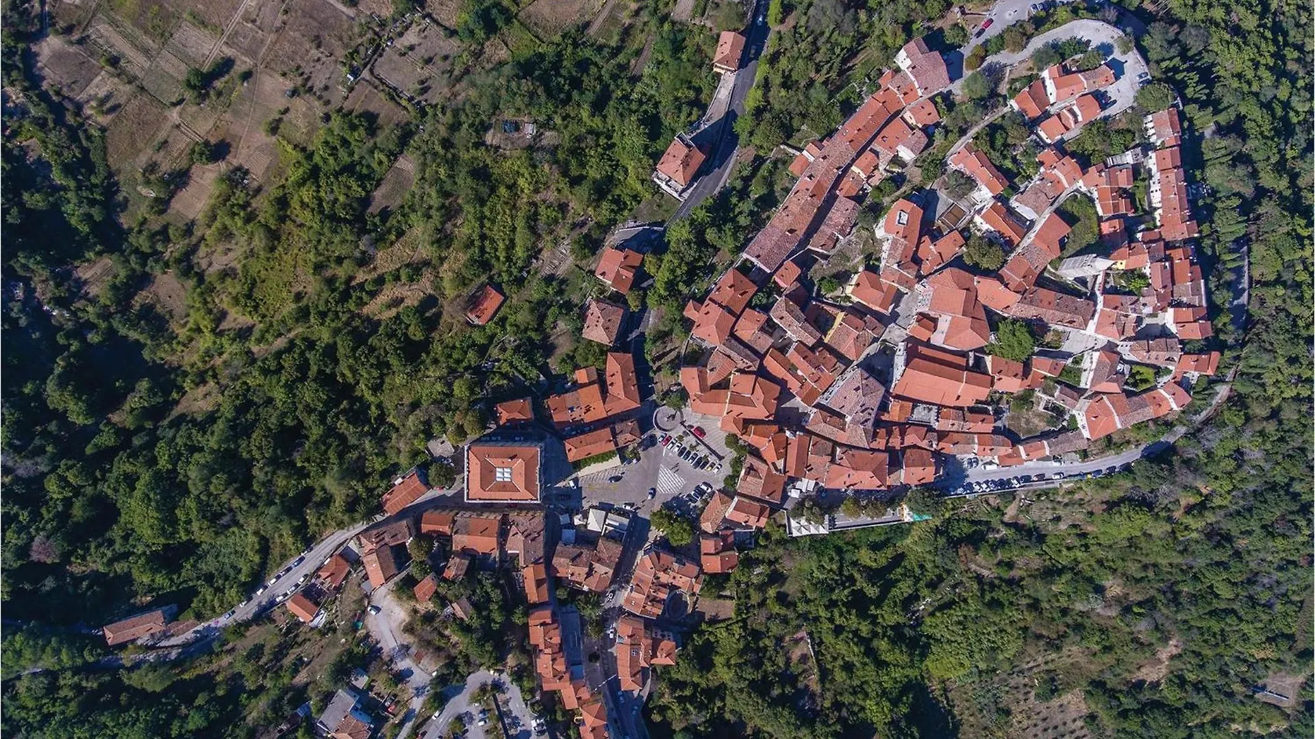 Amazing Home In Plomin With Kitchen 0*,