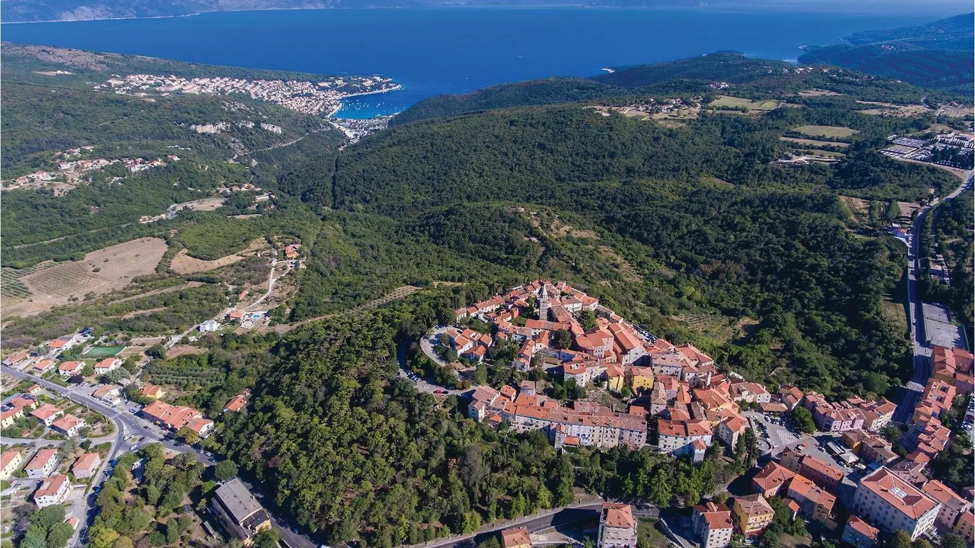 Amazing Home In Plomin With Kitchen Croatia